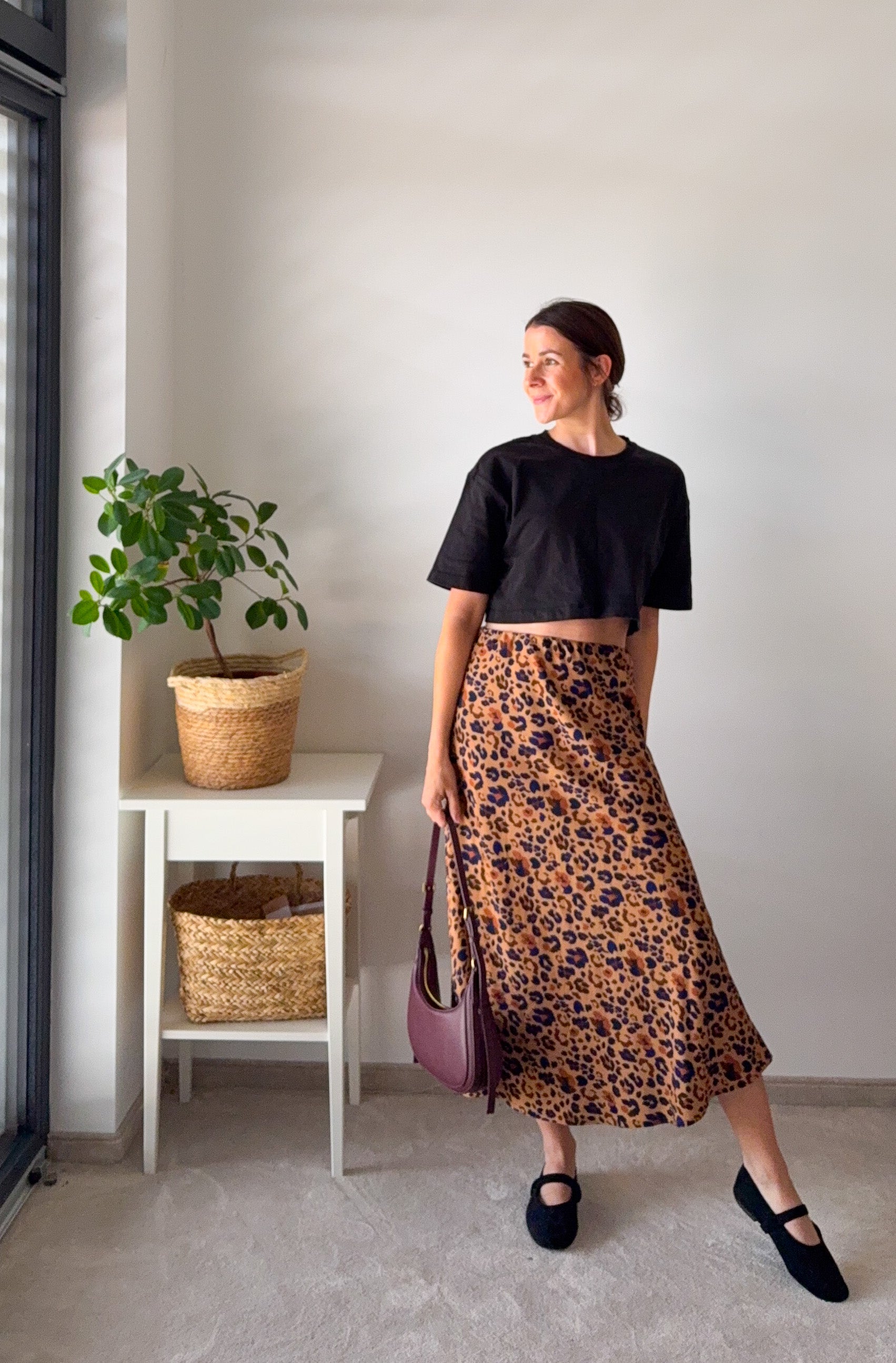 Lora Skirt Size: L