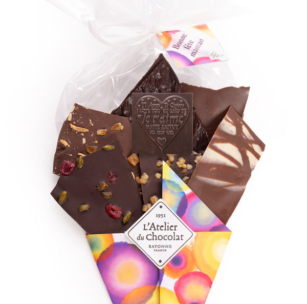 Happy Mother's Day Chocolate Bouquet with its Mini 'I Love You' Square