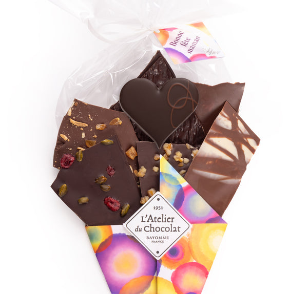 Bouquet de Chocolat Bonne Fête Maman et sa bouchée coeur praline noir