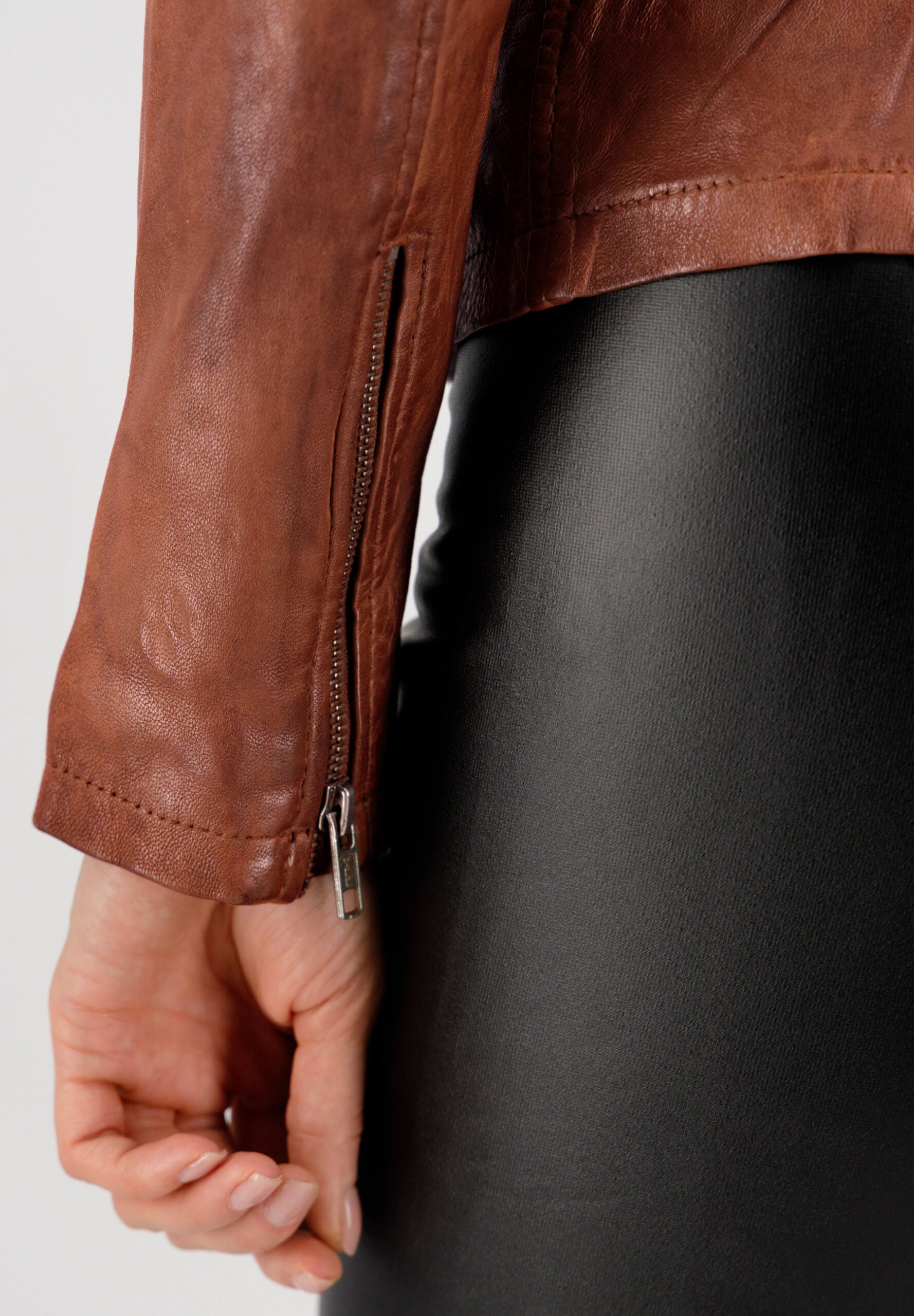 Gigi leather jacket women cognac