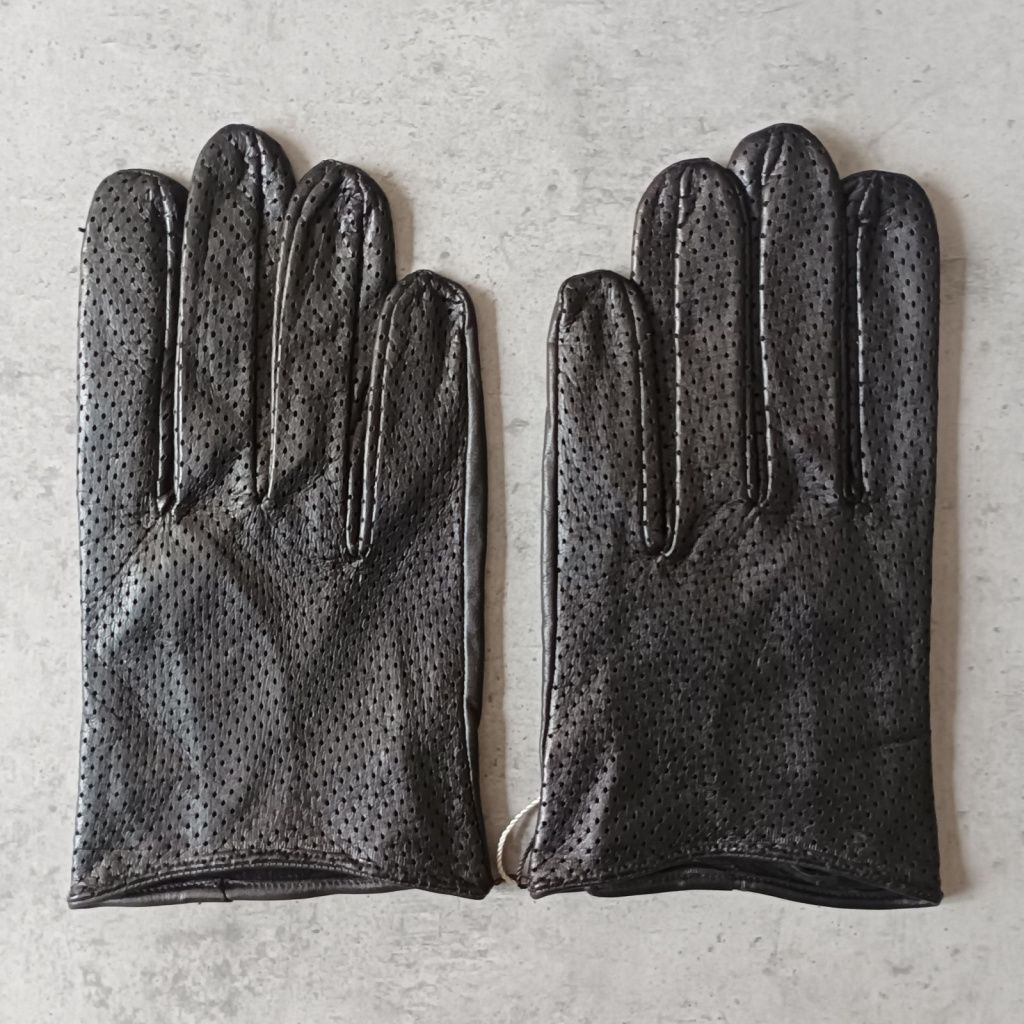 Short Perforated Leather Gloves for Men