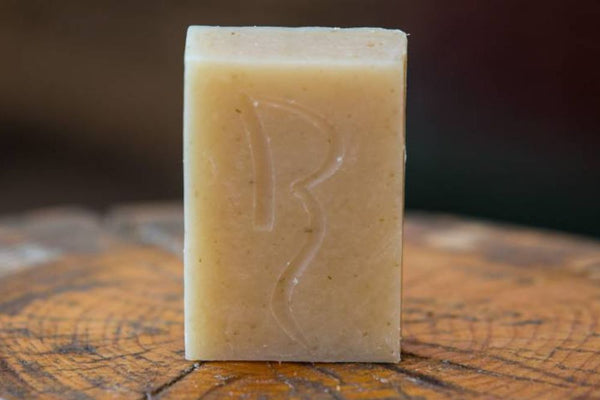 Soap with Honey and Oat Flakes Packaging Type: Oval