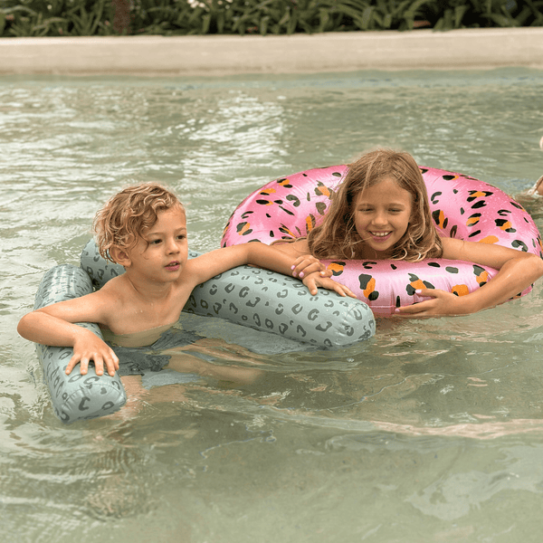waterhangmat-panterprint-groen-swim-essentials-6