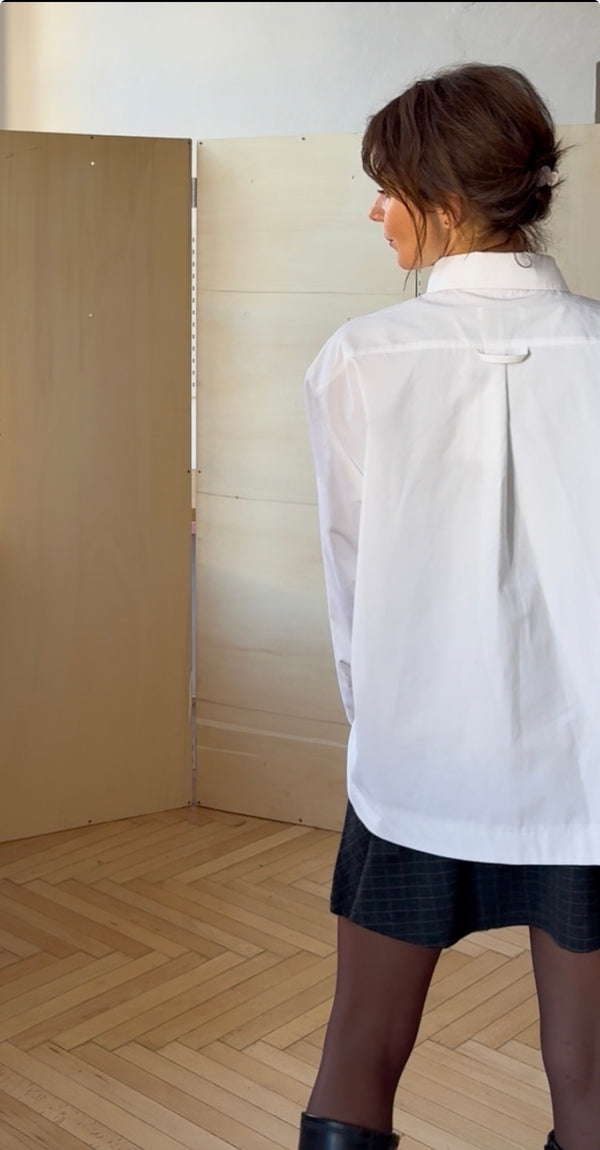 LADA Shirt White Size: L