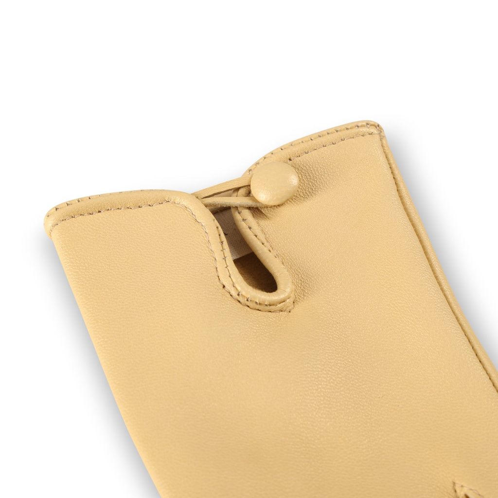 Women's Elegant Gloves with Button