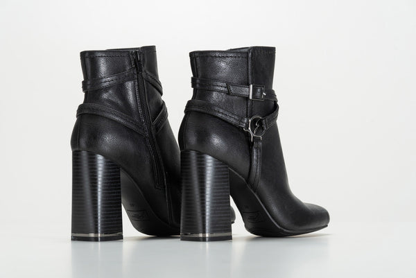 Woman Ankle Boot Calf PU Black