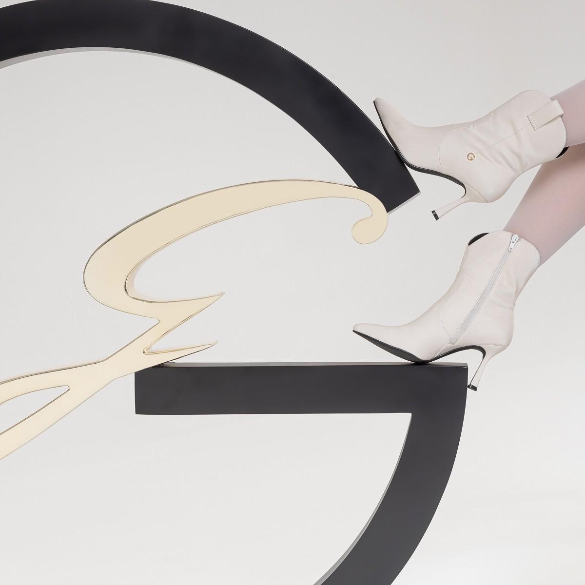 Stivale alla caviglia bianco elasticizzato