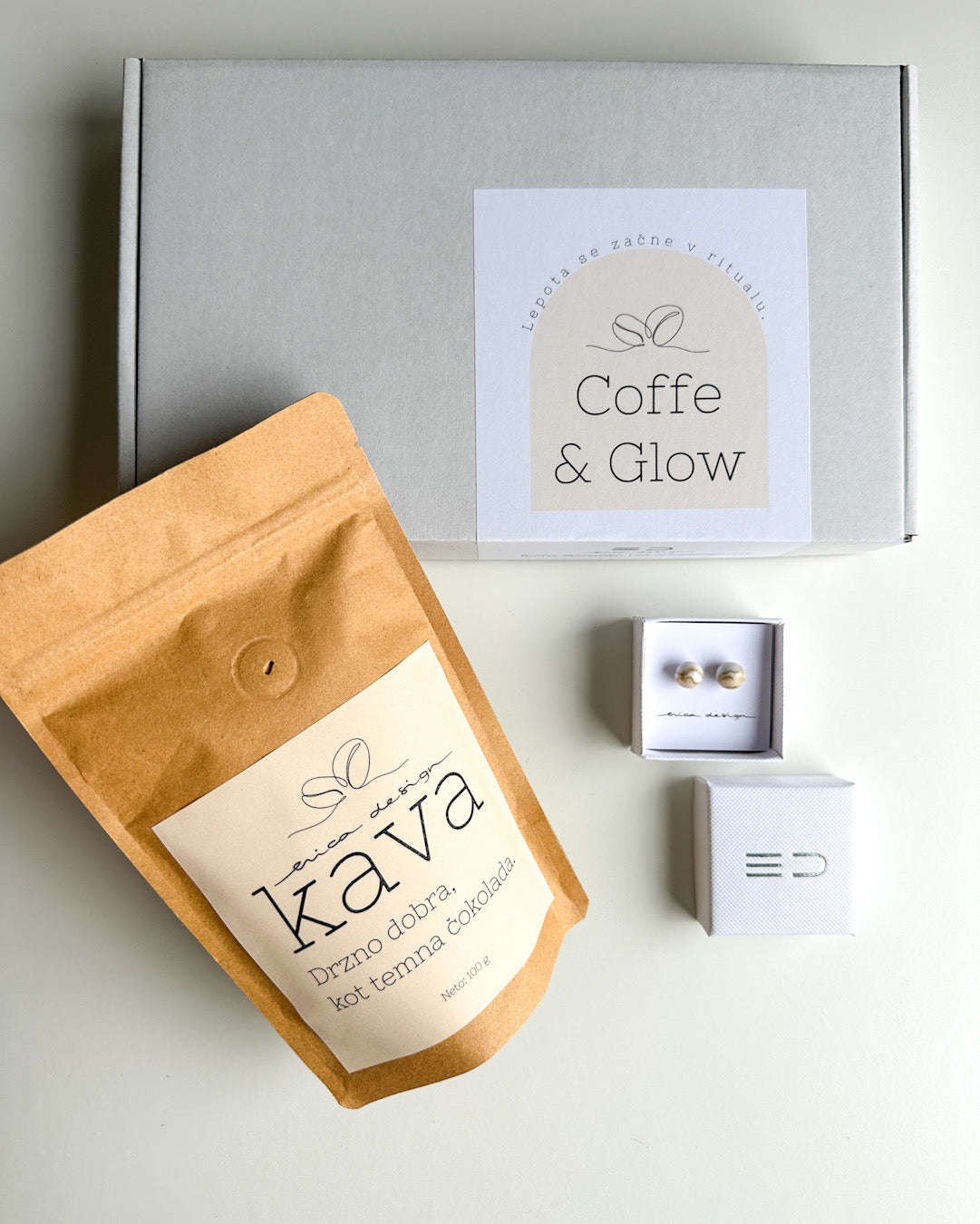 Café & Éclat | Paquet Cadeau Café + Boucles d'Oreilles Ampoule