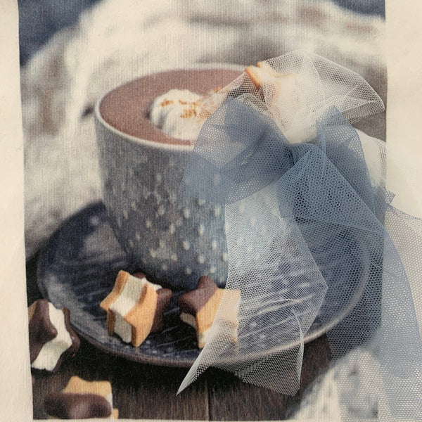 T-SHIRT PRINT WITH CUPS