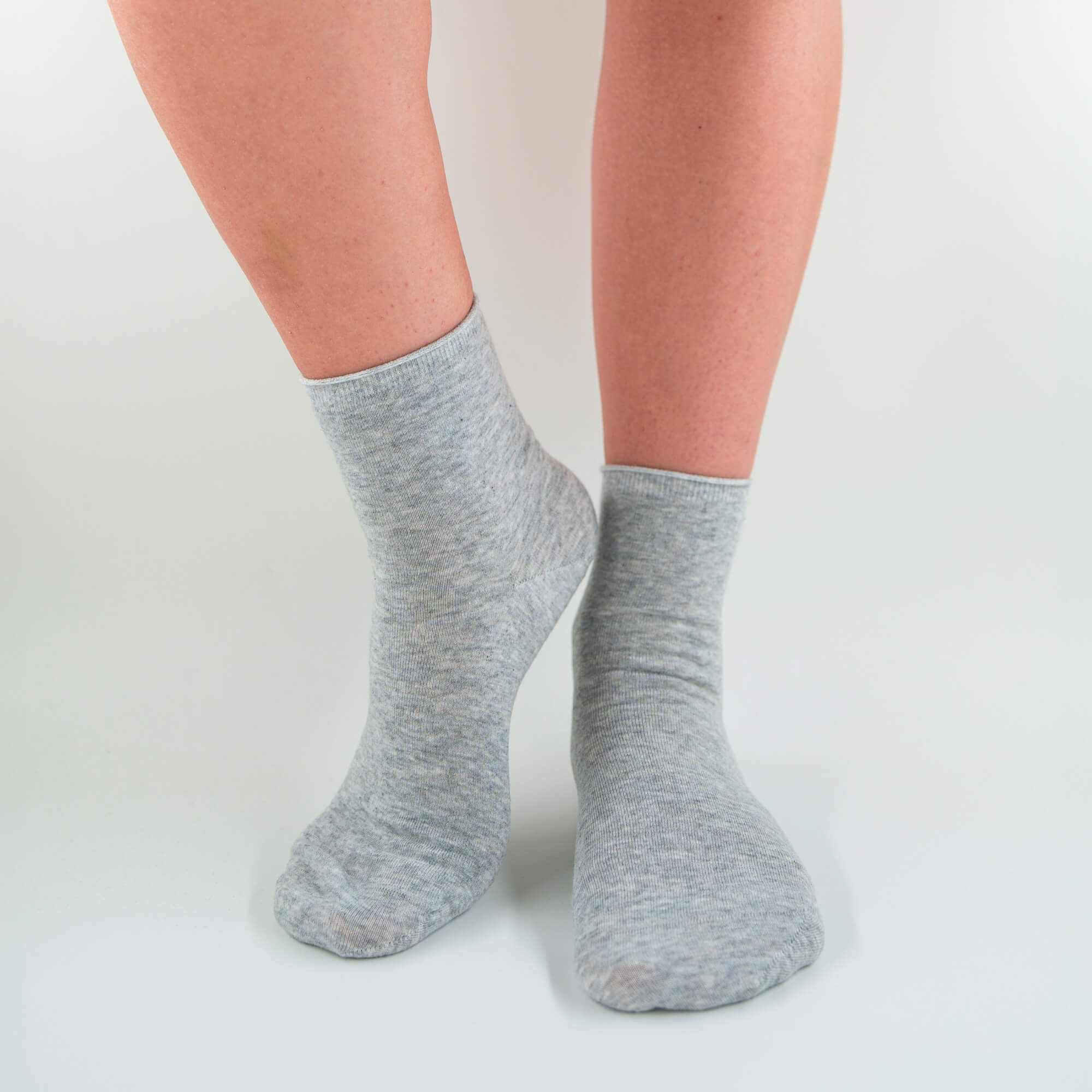 Ariel - No-stress solid color sock