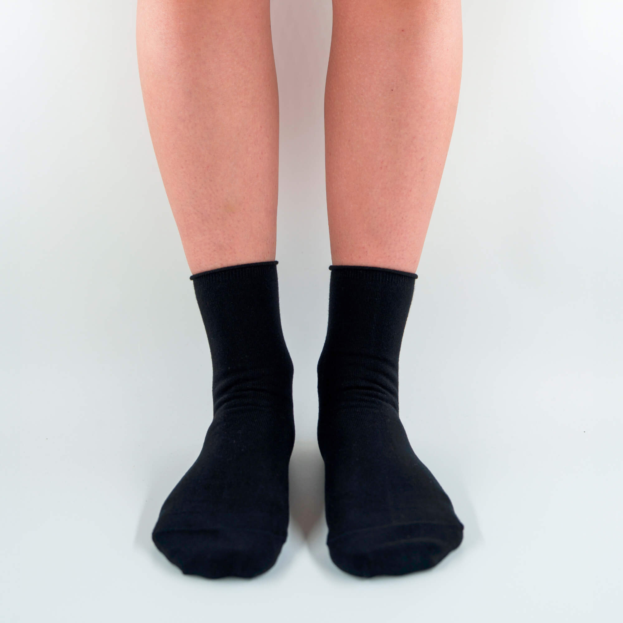 Ariel - No-stress solid color sock