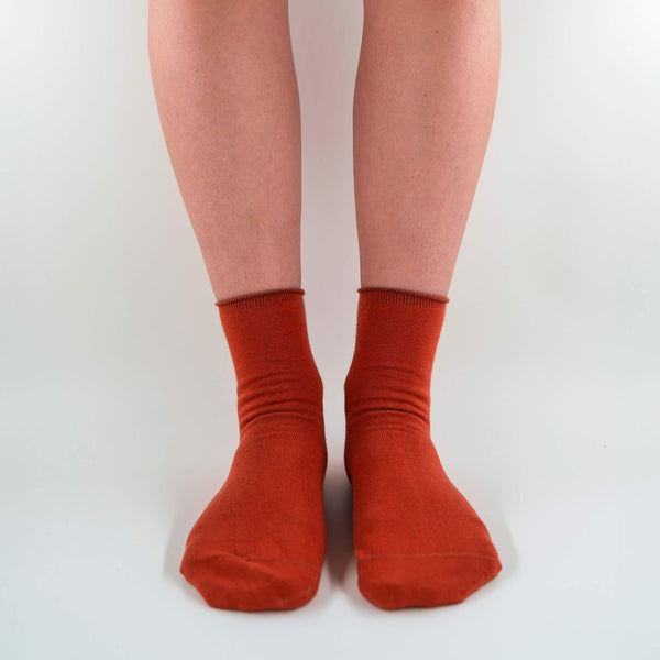Ariel - No-stress solid color sock