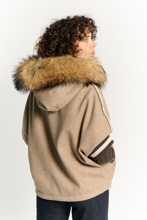 Marta Hazelnut Poncho