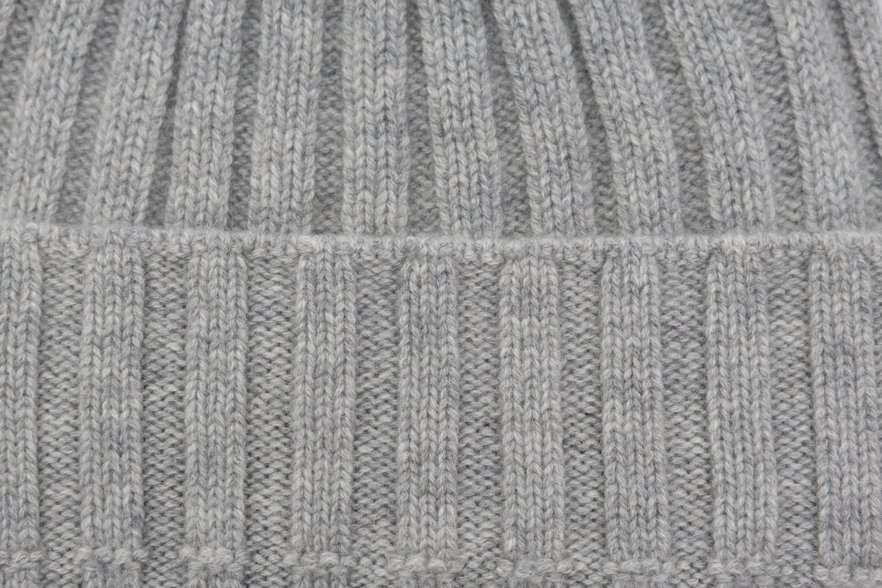 Ice Grey Ribbed Cashmere Beanie