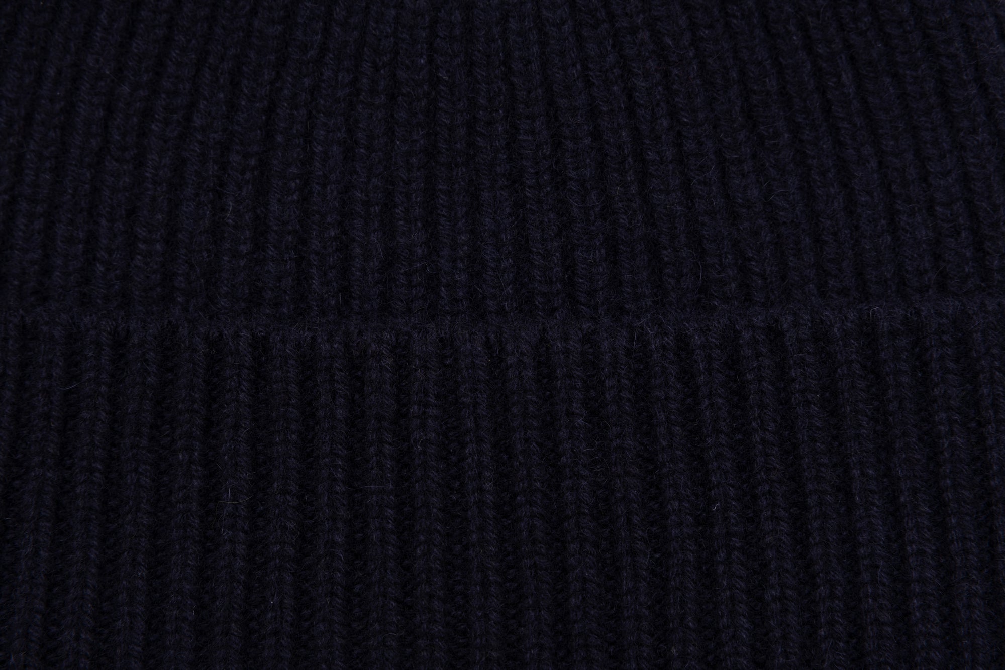 Blauwe geribbelde kasjmier muts