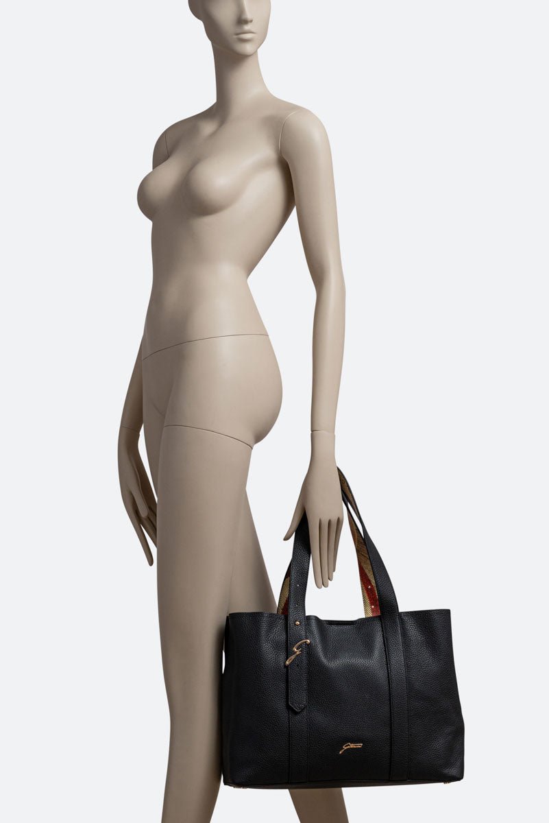 Hellen Black Shoulder Bag