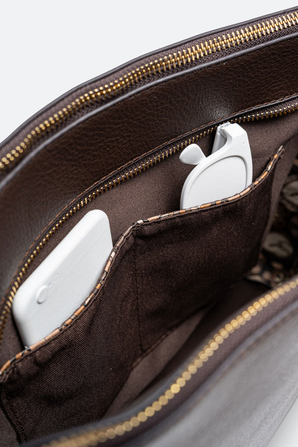 Grote Hobo Denise in Synthetisch Leer Chocolade