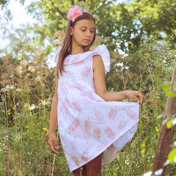 ROBE AVEC DÉTAILS VOLANTS