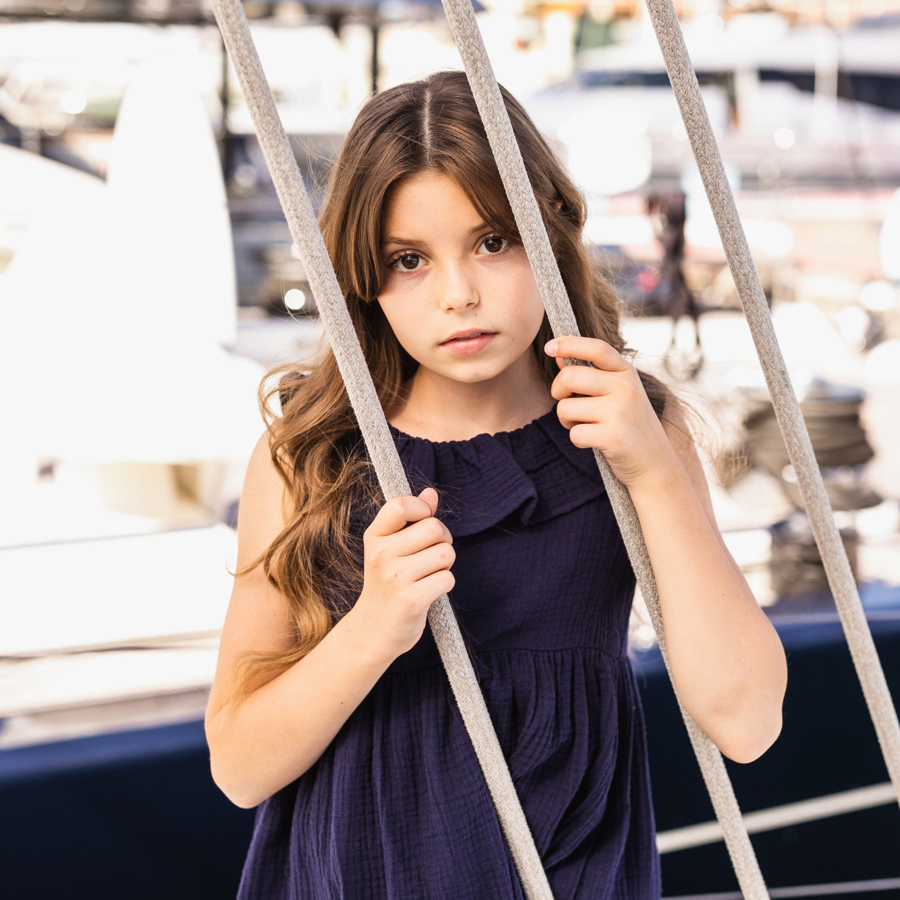 DRESS IN GAZE WITH RUFFLE DETAIL