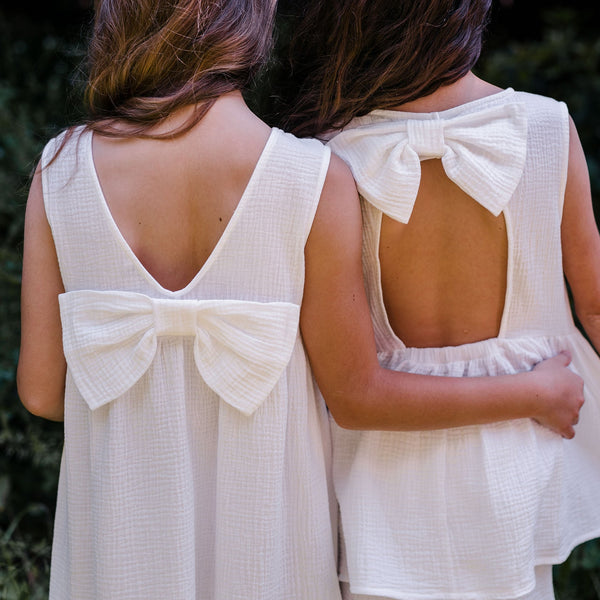 TOP CUT OUT DETAIL WHITE CREAM