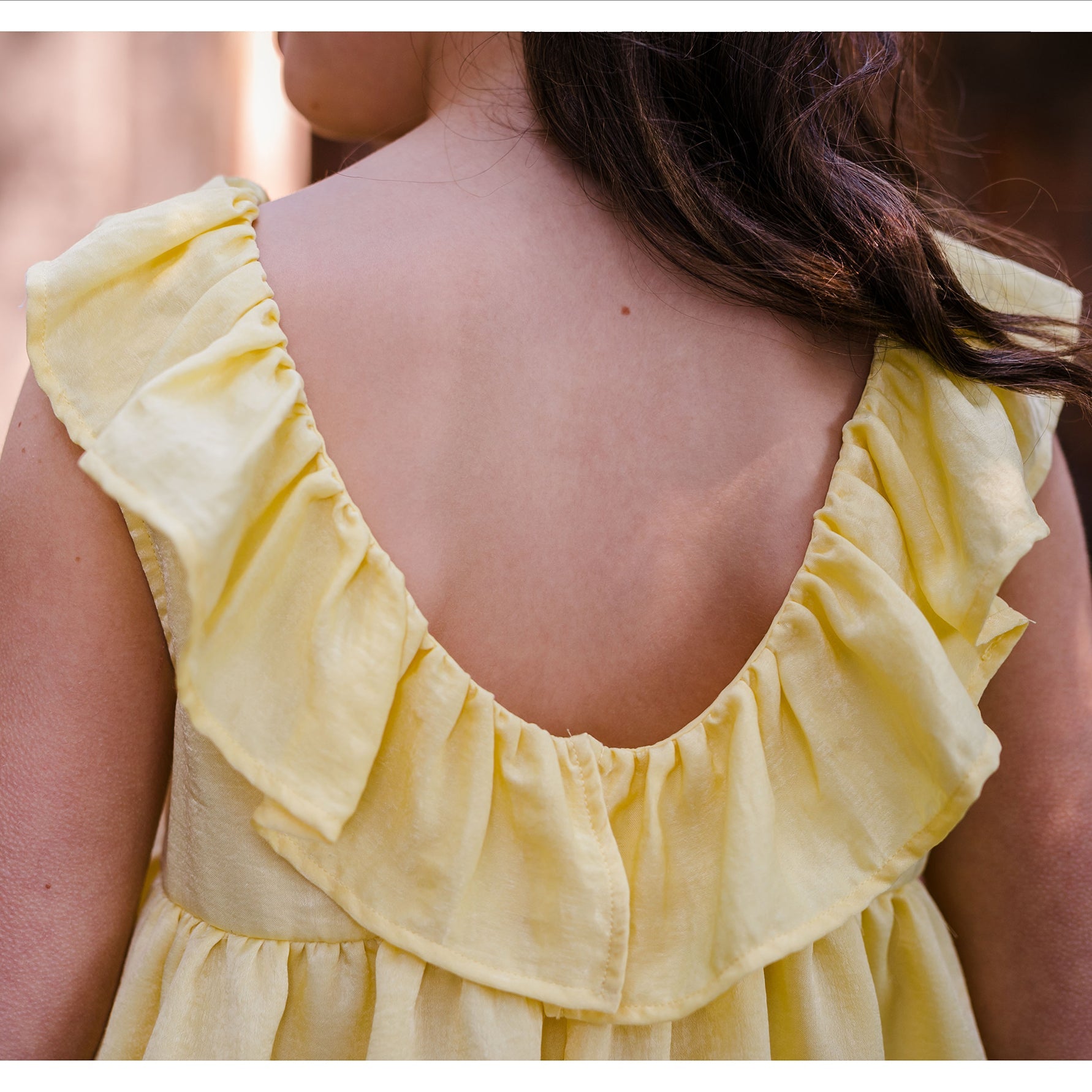 YELLOW SILK HAND TOP