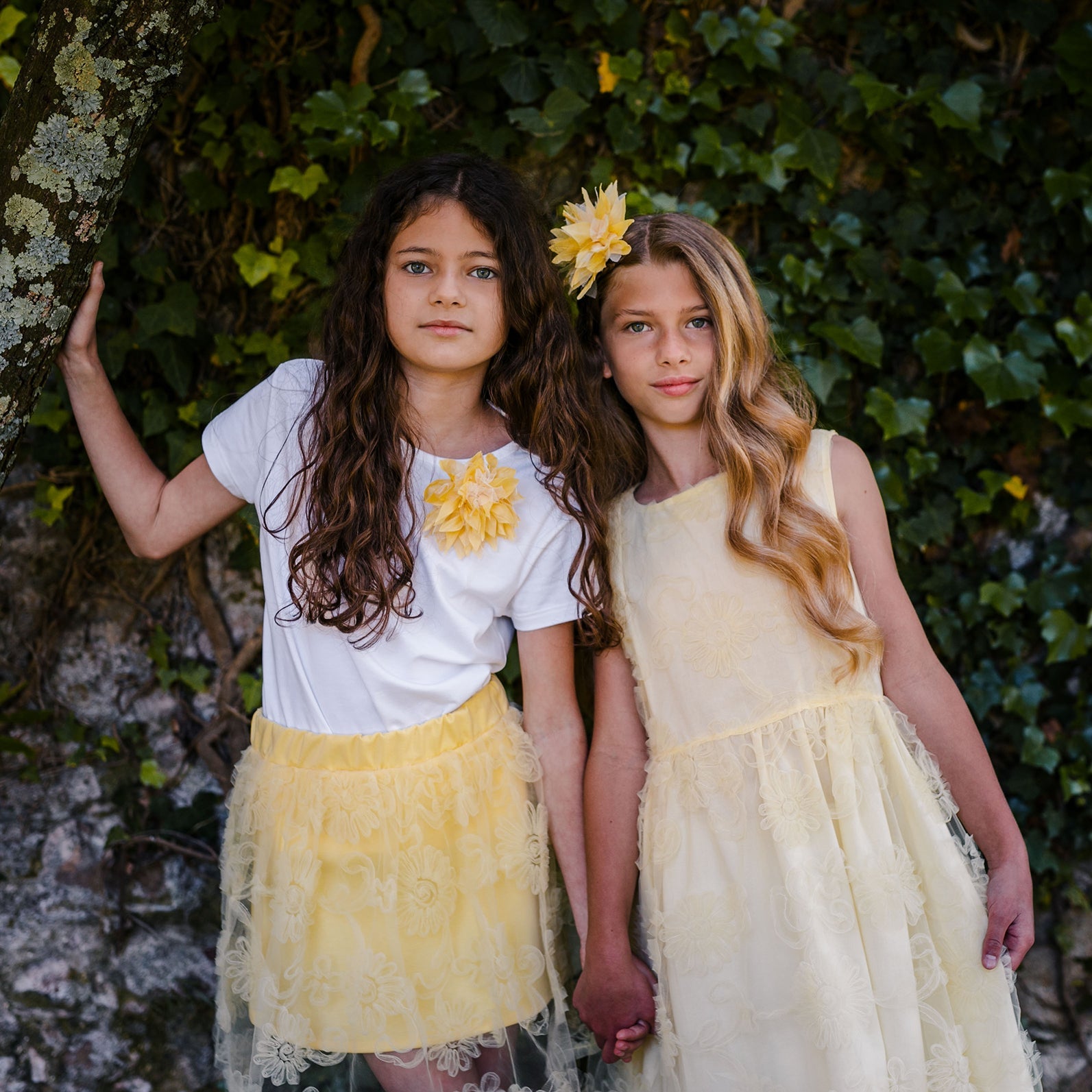EMBROIDERED DAISY TULLE SKIRT
