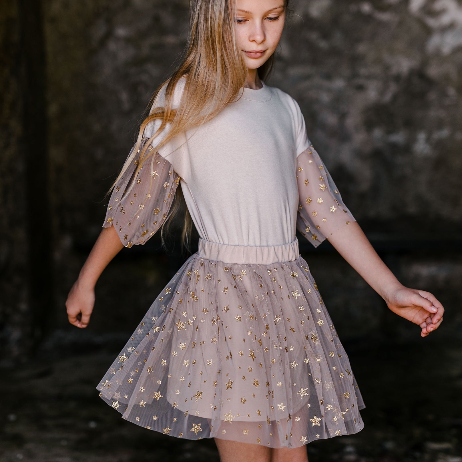 T-SHIRT WITH TULLE DETAIL AND STARLETS