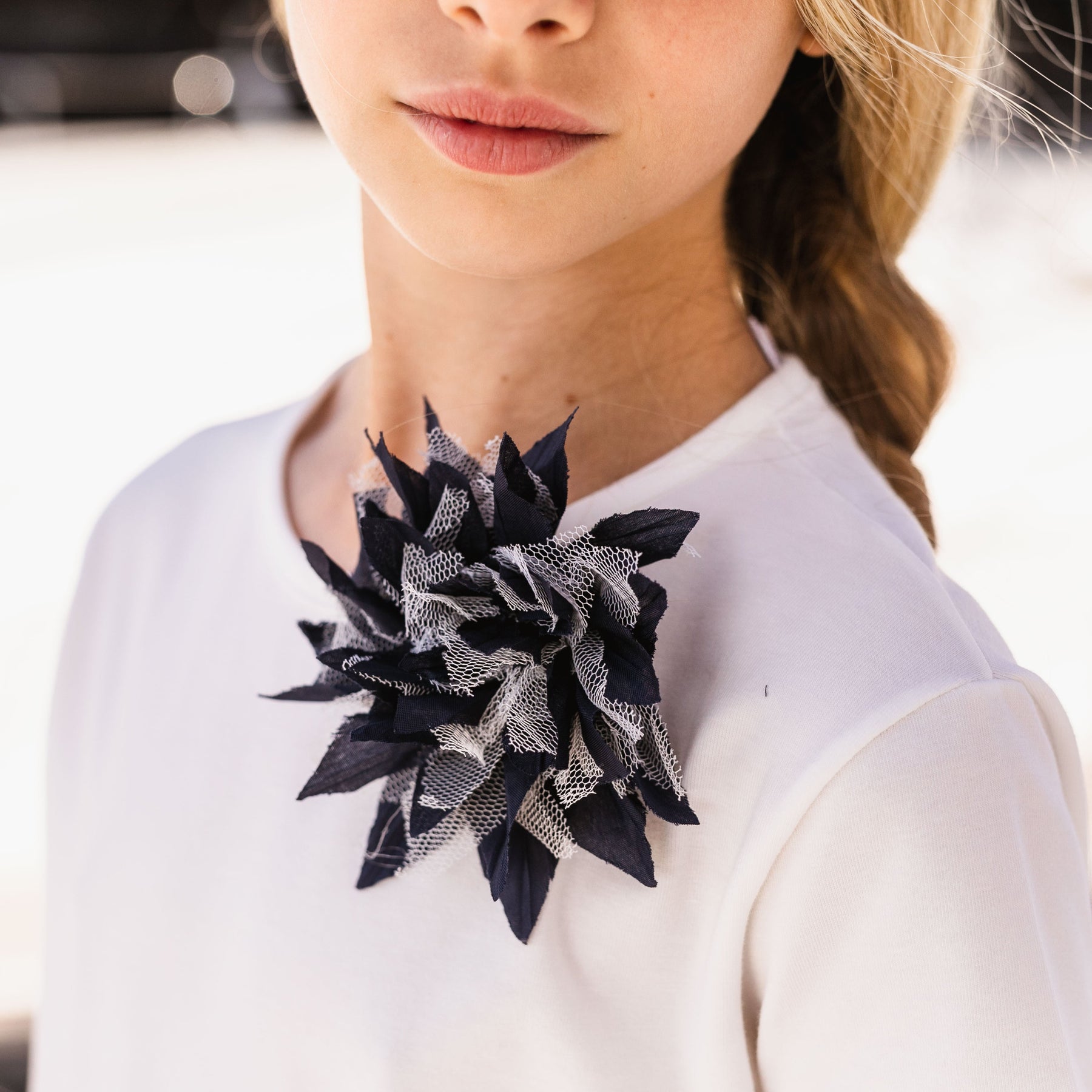 ORGANZA FLOWER BROOCH