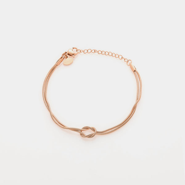 Soft infinity knot bracelet in steel