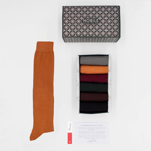 Oude Gelddoos van 6 Lange Sokken - Essentiële Gemengde Kleuren