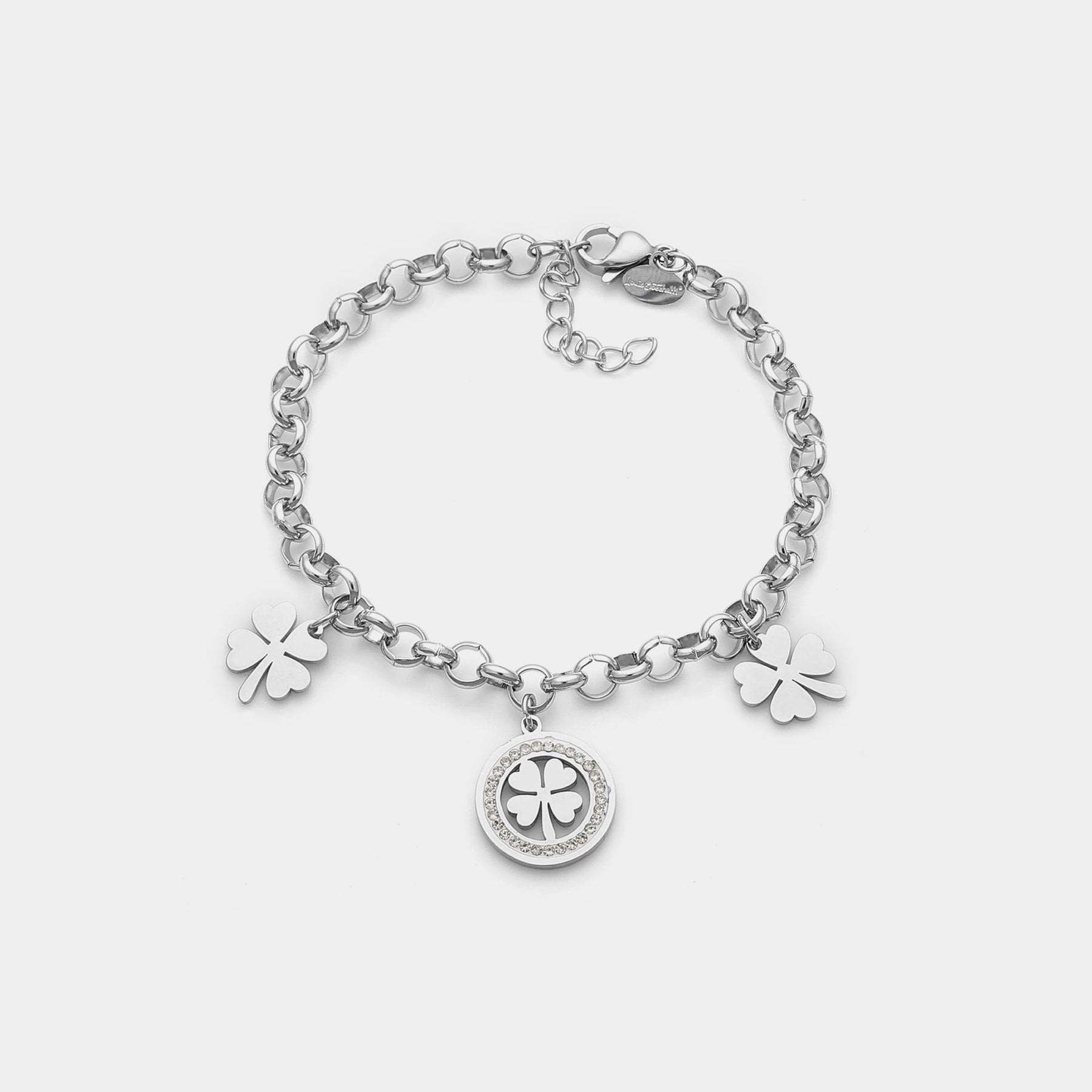 Steel bracelet with rolo chain featuring 2 dangling four-leaf clovers and 1 central one with white stones