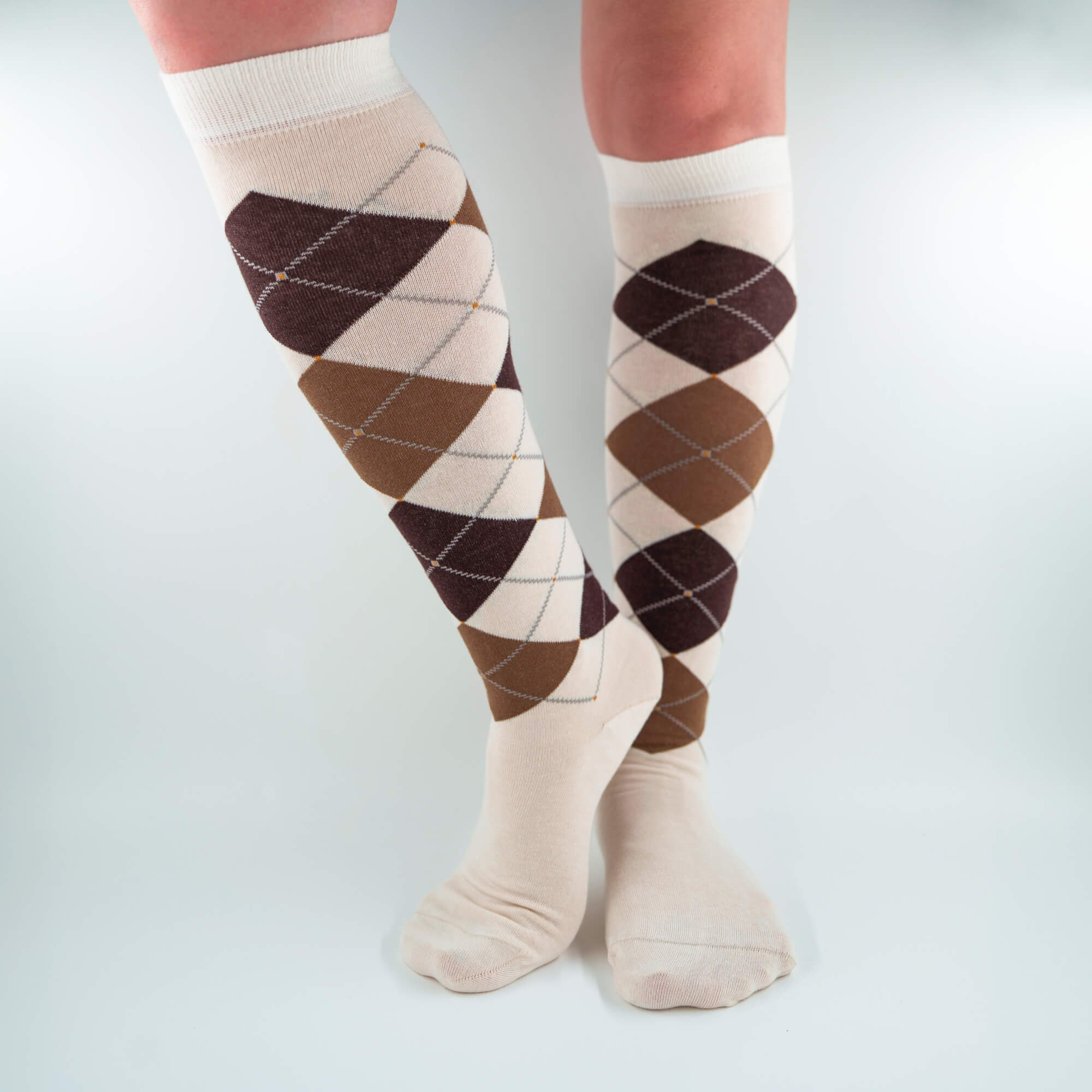 Brigitte - Long diamond-patterned socks in soft Makò cotton