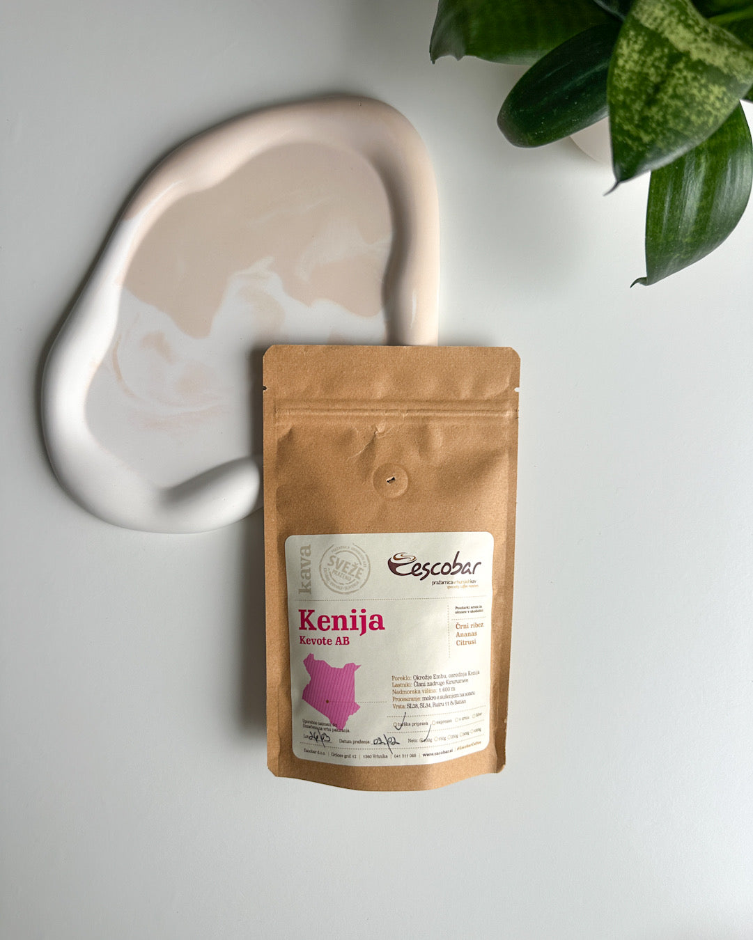 Koffie Escobar Kenia KEVOTE AB | aroma: zwarte bessen, ananas, citrus