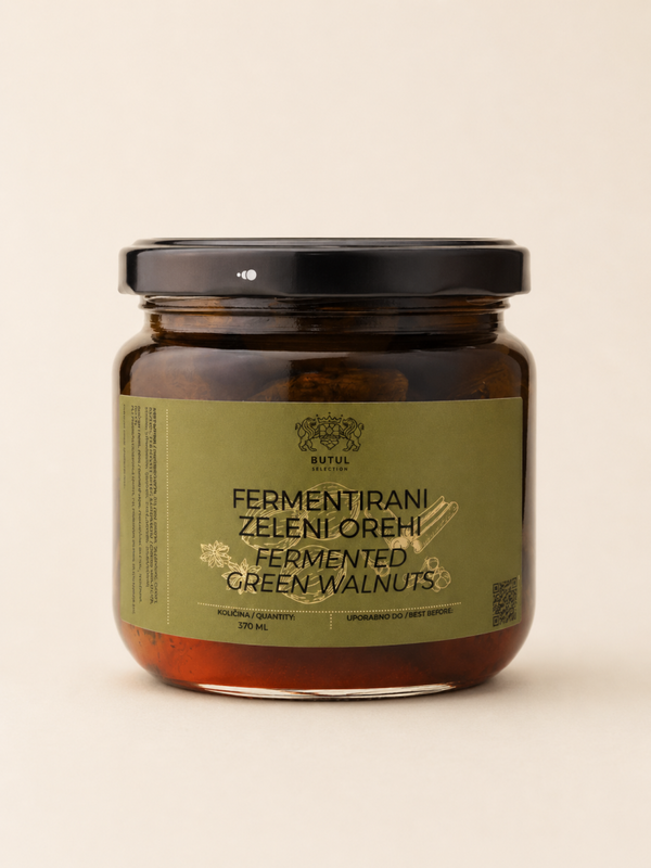 Kozarec fermentiranih zelenih orehov z začimbami Butul 370 ml
