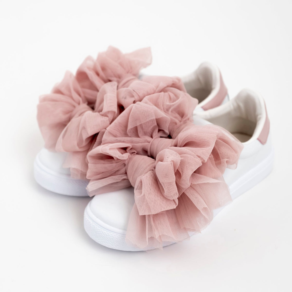 BASKETS AVEC 3 NŒUDS EN TULLE