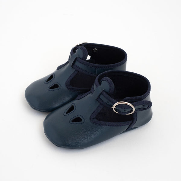 CHAUSSURES DE BERCEAU EN ÉCO-CUIR