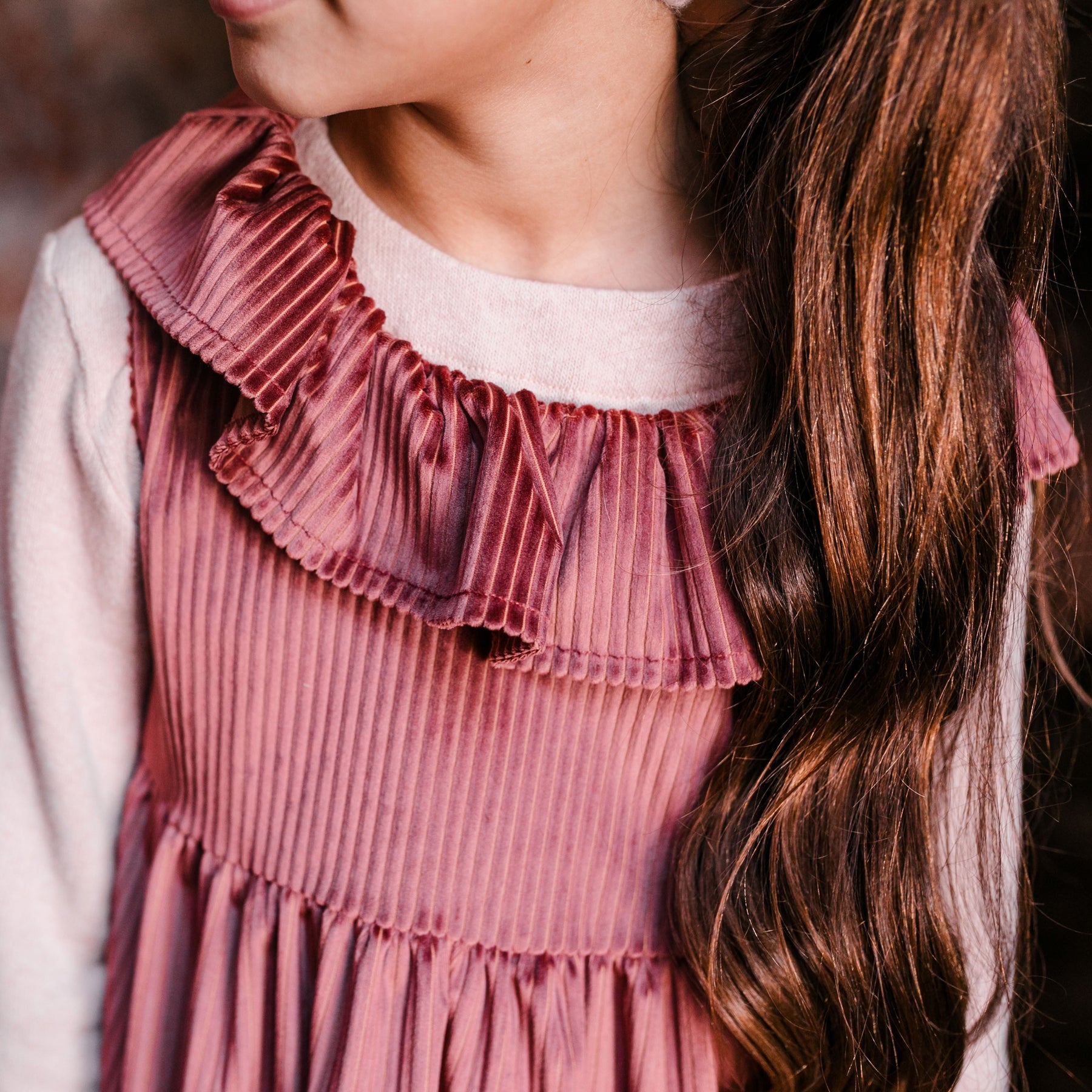 VELVET DRESS WITH RUFFLE DETAIL