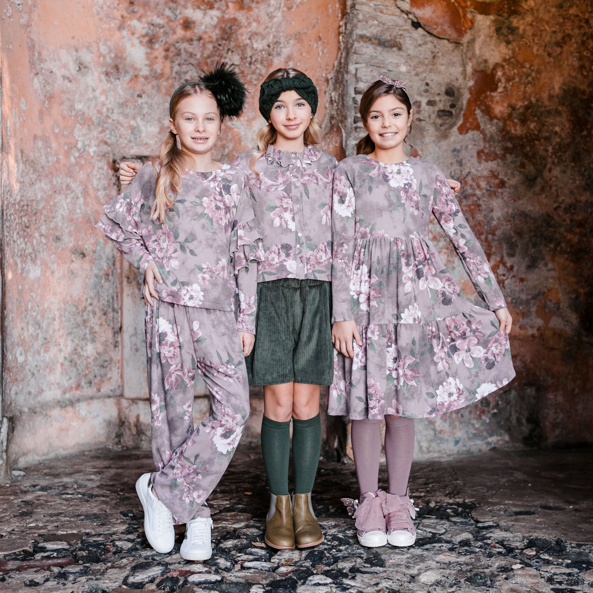 DRESS WITH DOUBLE RUFFLE FLEECE PATTERN