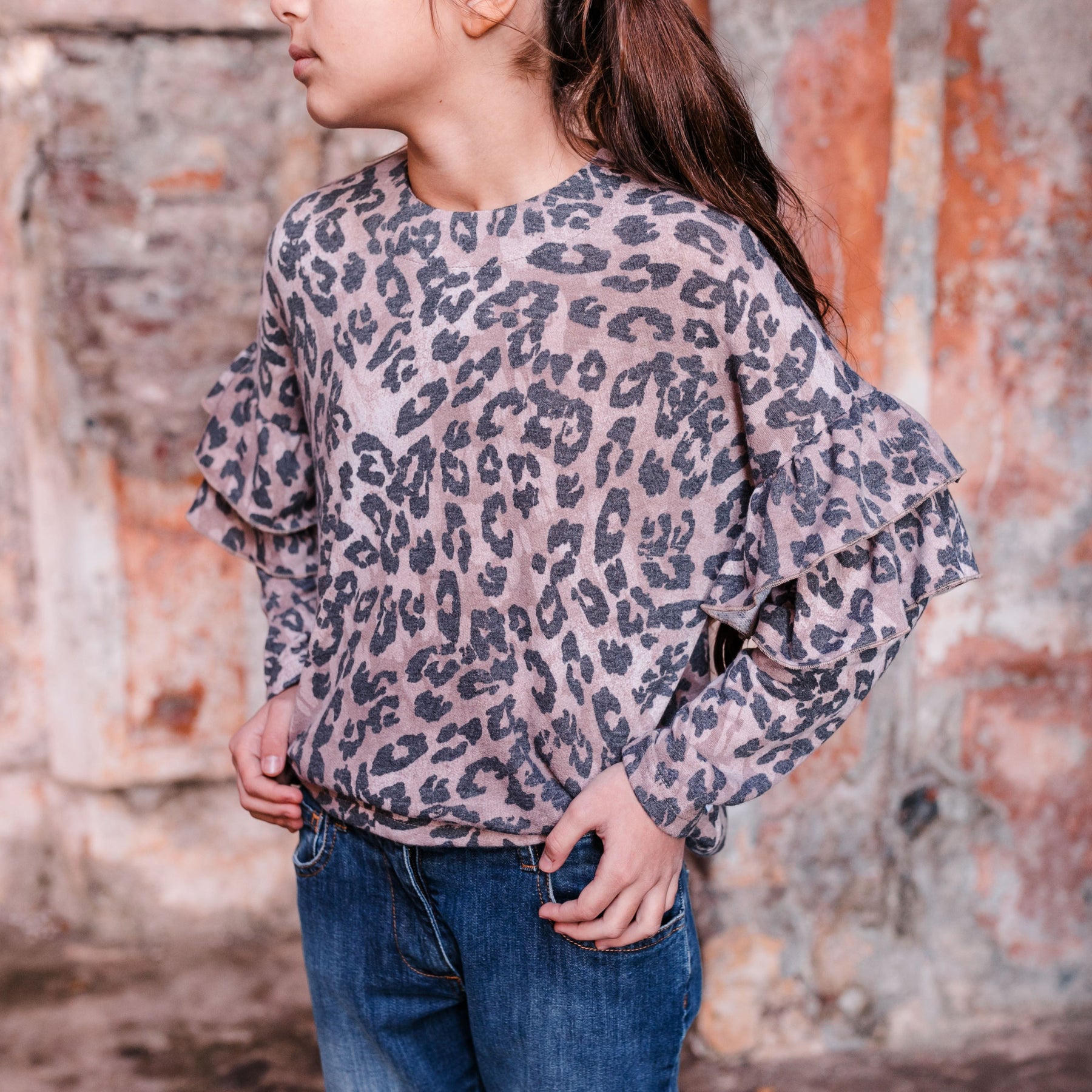 SWEATER IN LIGHT FLEECE WITH RUFFLES