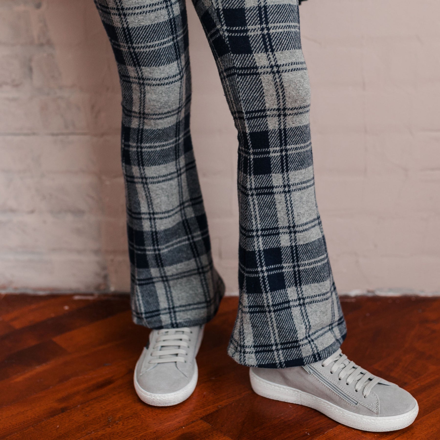 FLARED LEGGINGS