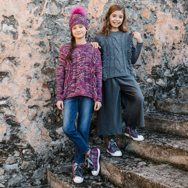 PULLOVER WITH FRONT FRINGE DETAIL