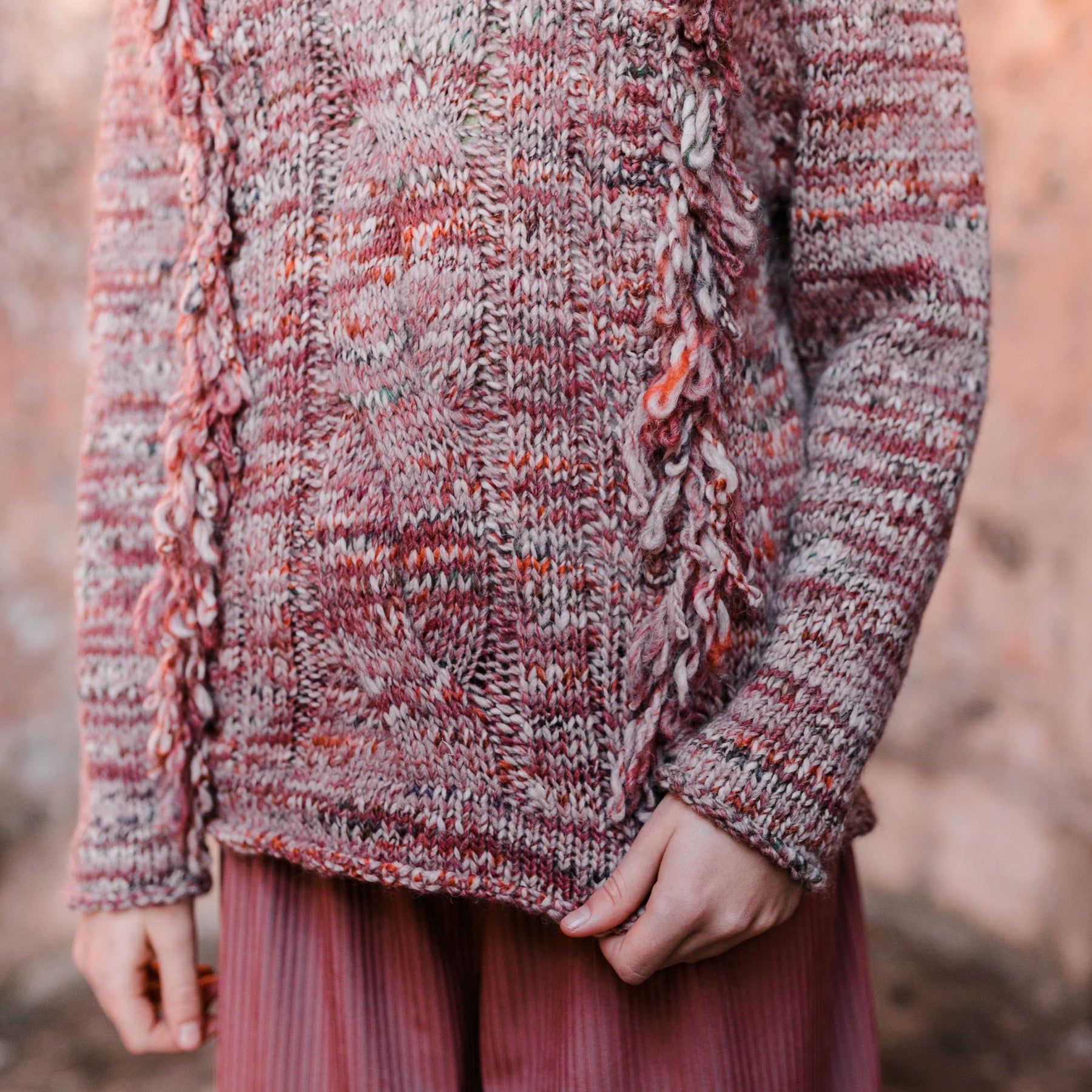 MULTICOLOR FRINGED SWEATER