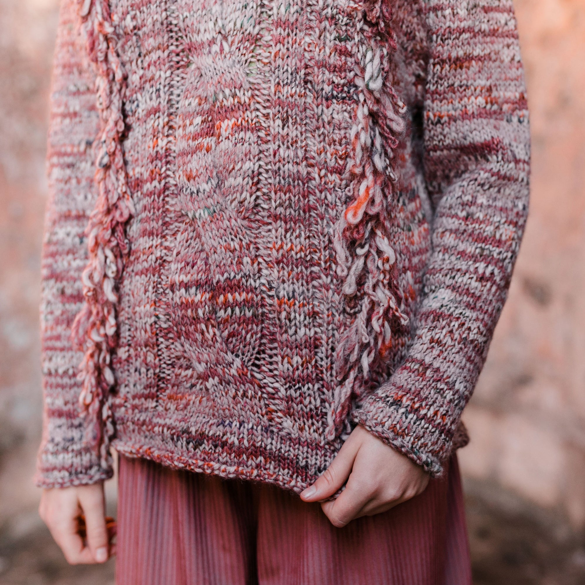 MULTICOLOR FRINGED SWEATER