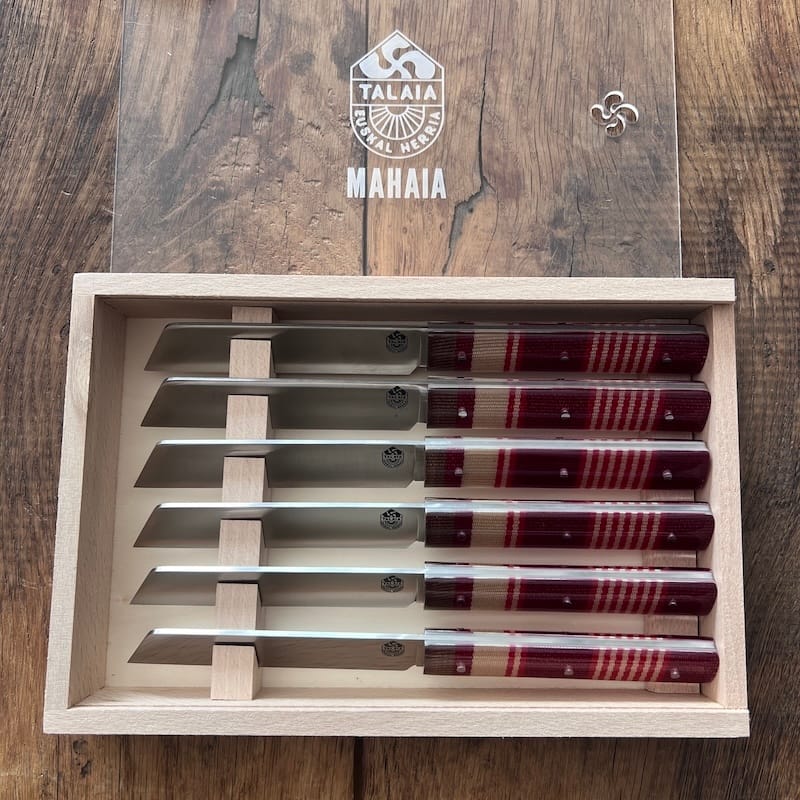 COFFRET-COUTEAU-DE-TABLE-MAHAIA