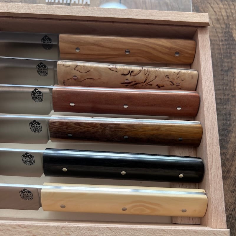 COFFRET-COUTEAU-DE-TABLE-MAHAIA