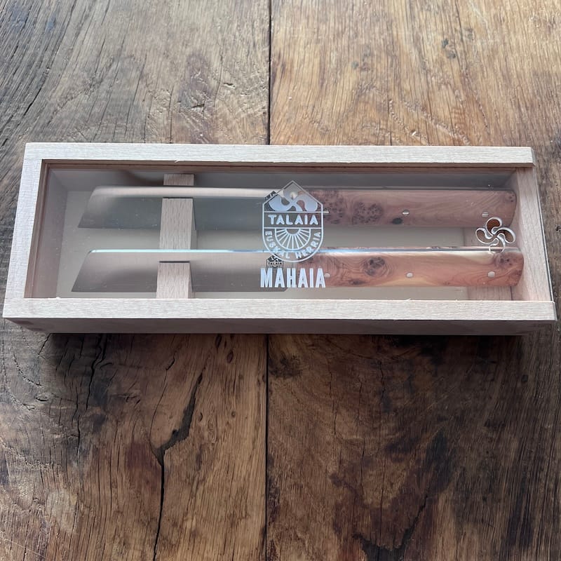 COFFRET-COUTEAU-DE-TABLE-MAHAIA