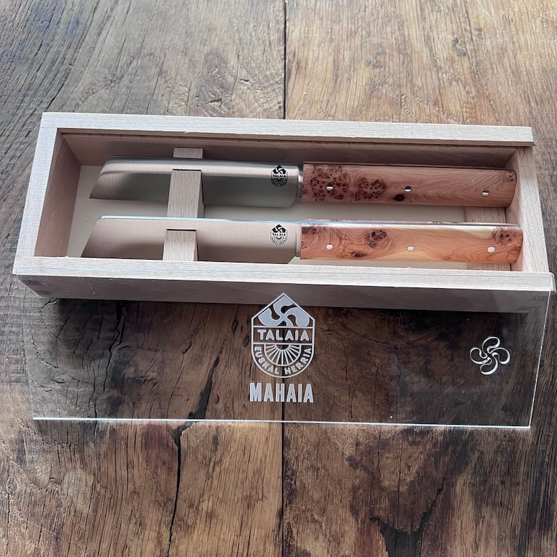 COFFRET-COUTEAU-DE-TABLE-MAHAIA