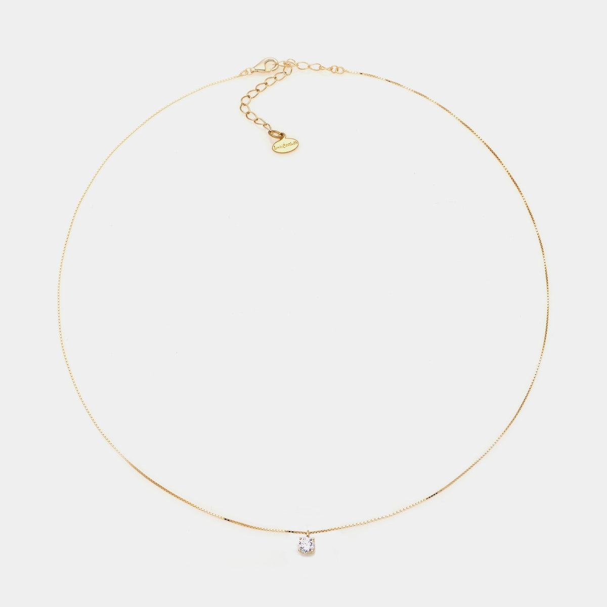 Collar de plata chapado en oro con zirconia blanca de 40 mm