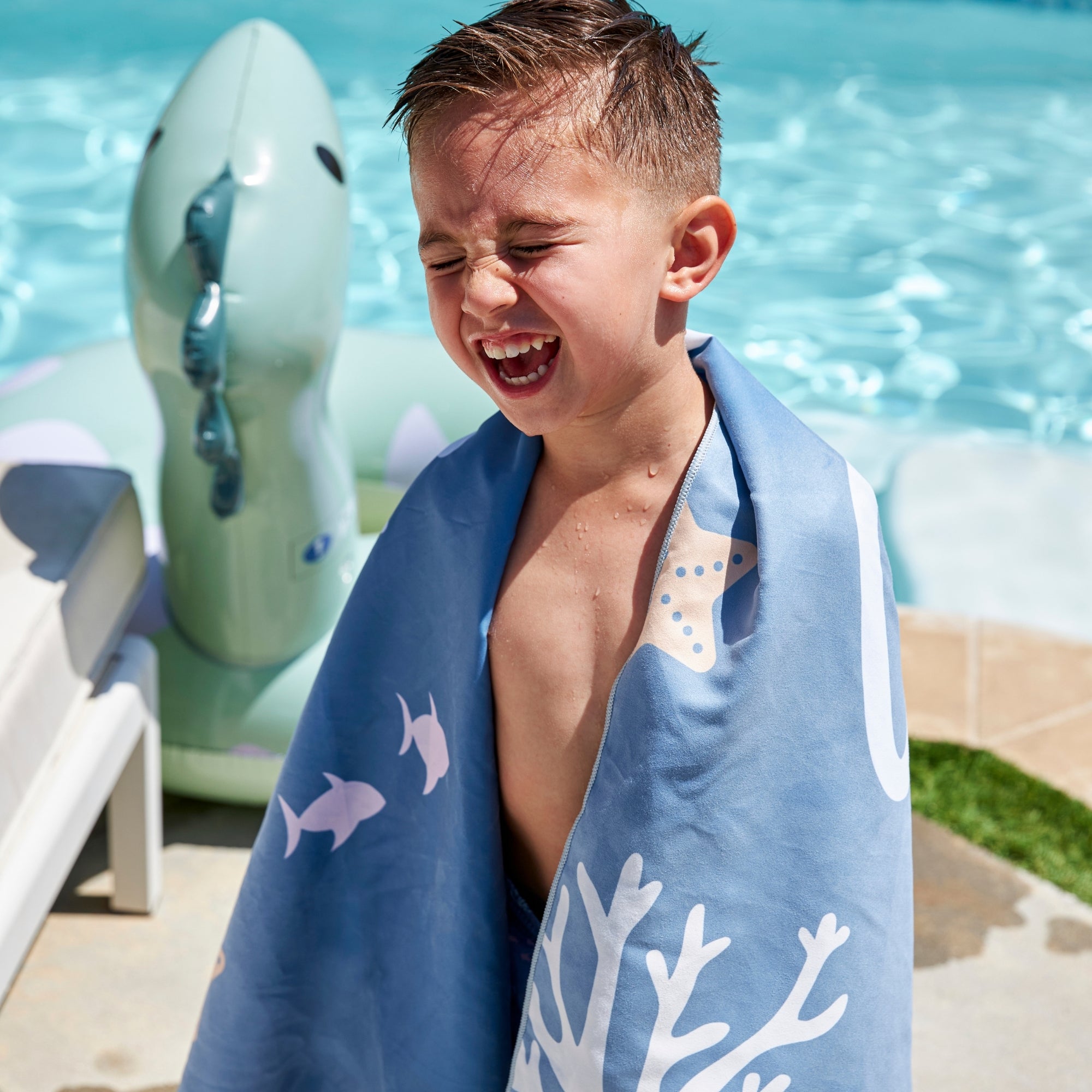 Meerkleurige-microvezel-handdoek-135-65-cm-coral-bliss-8