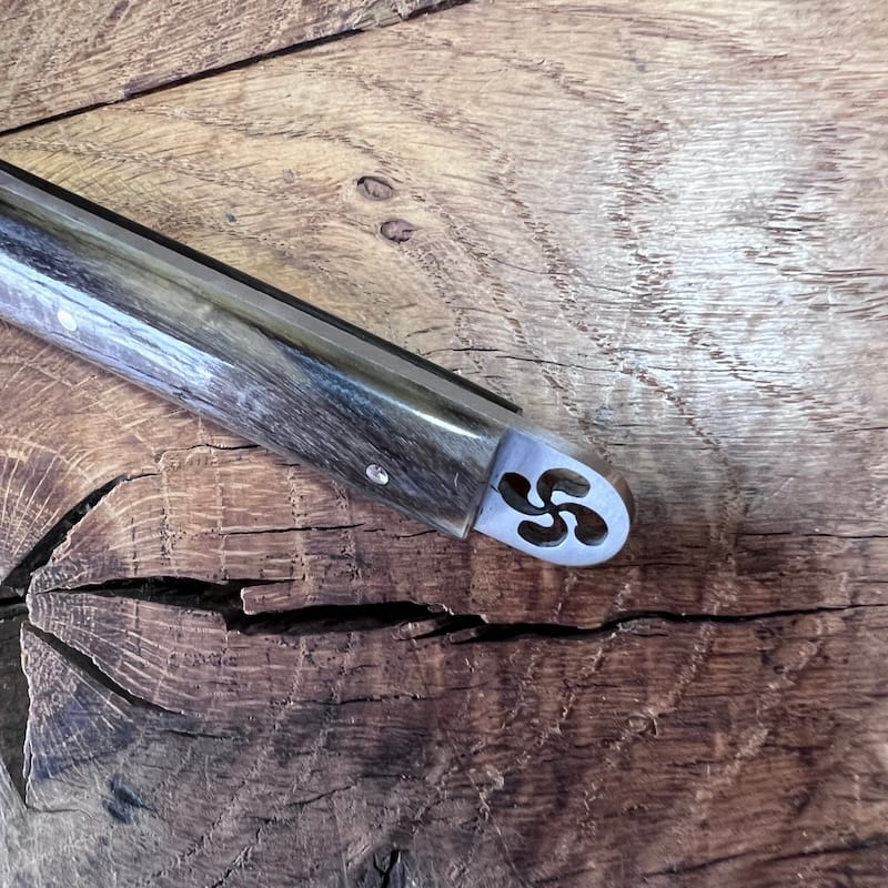 couteau-basque-de-table-iraty-traditionnel-artisanal-coutellerie-basque-talaia-anglet-